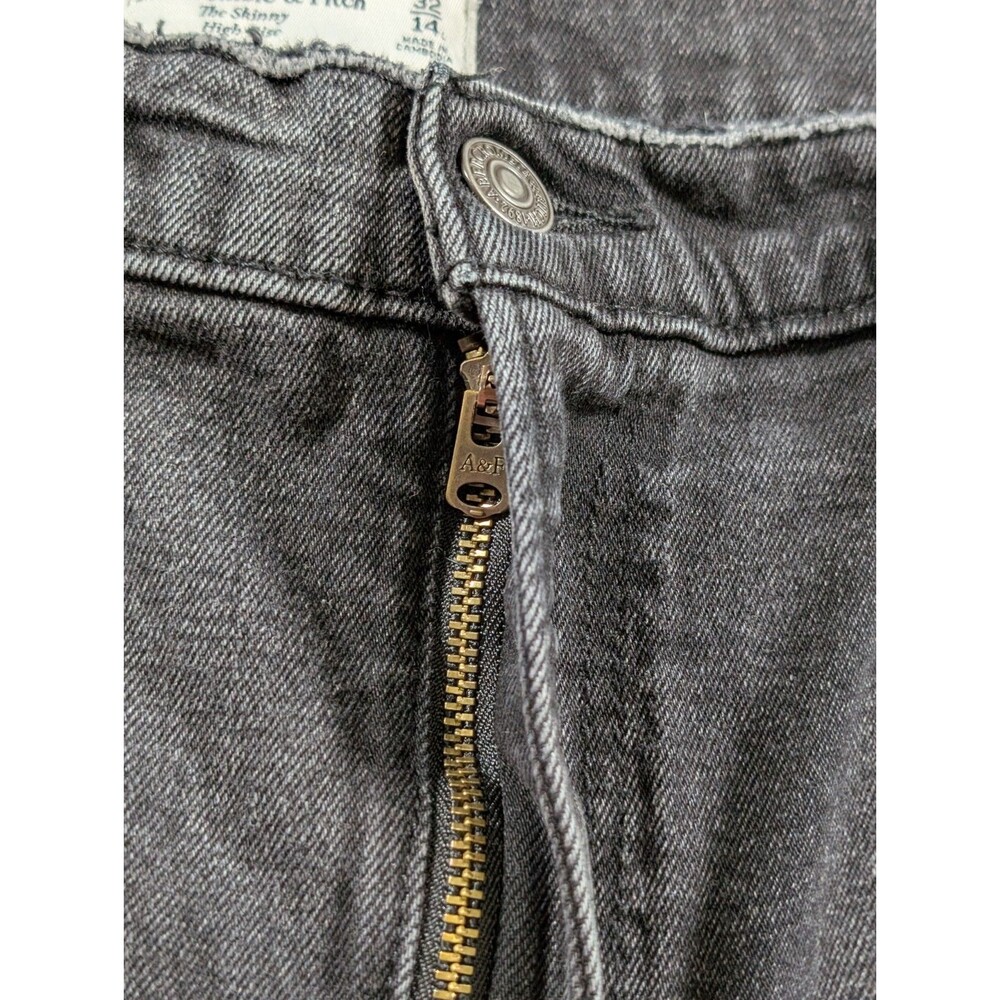 Abercrombie & Fitch The Skinny High Rise Jeans Womens 32/14 Black Distress Denim - Picture 4 of 10